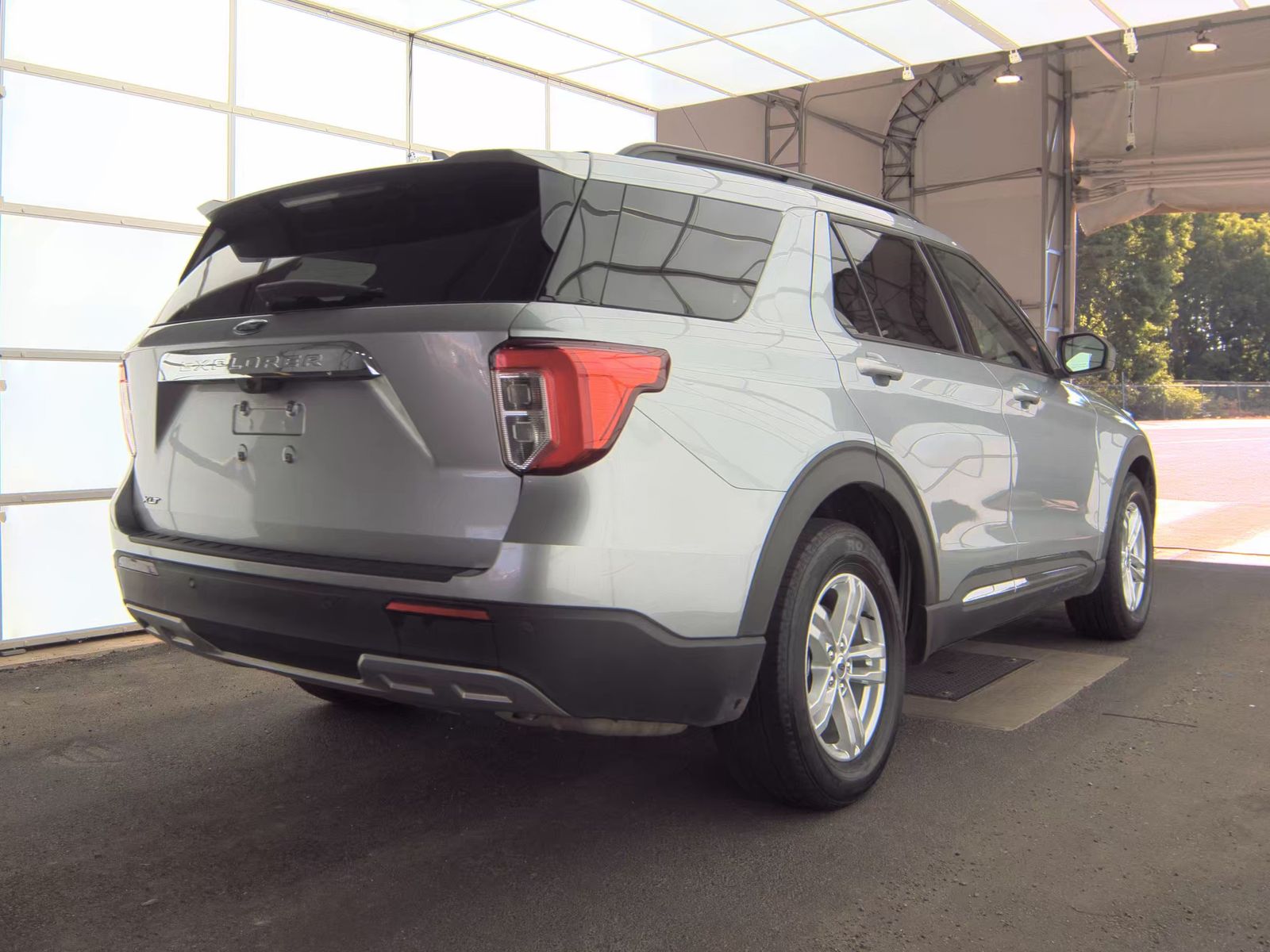 FORD EXPLORER - 6