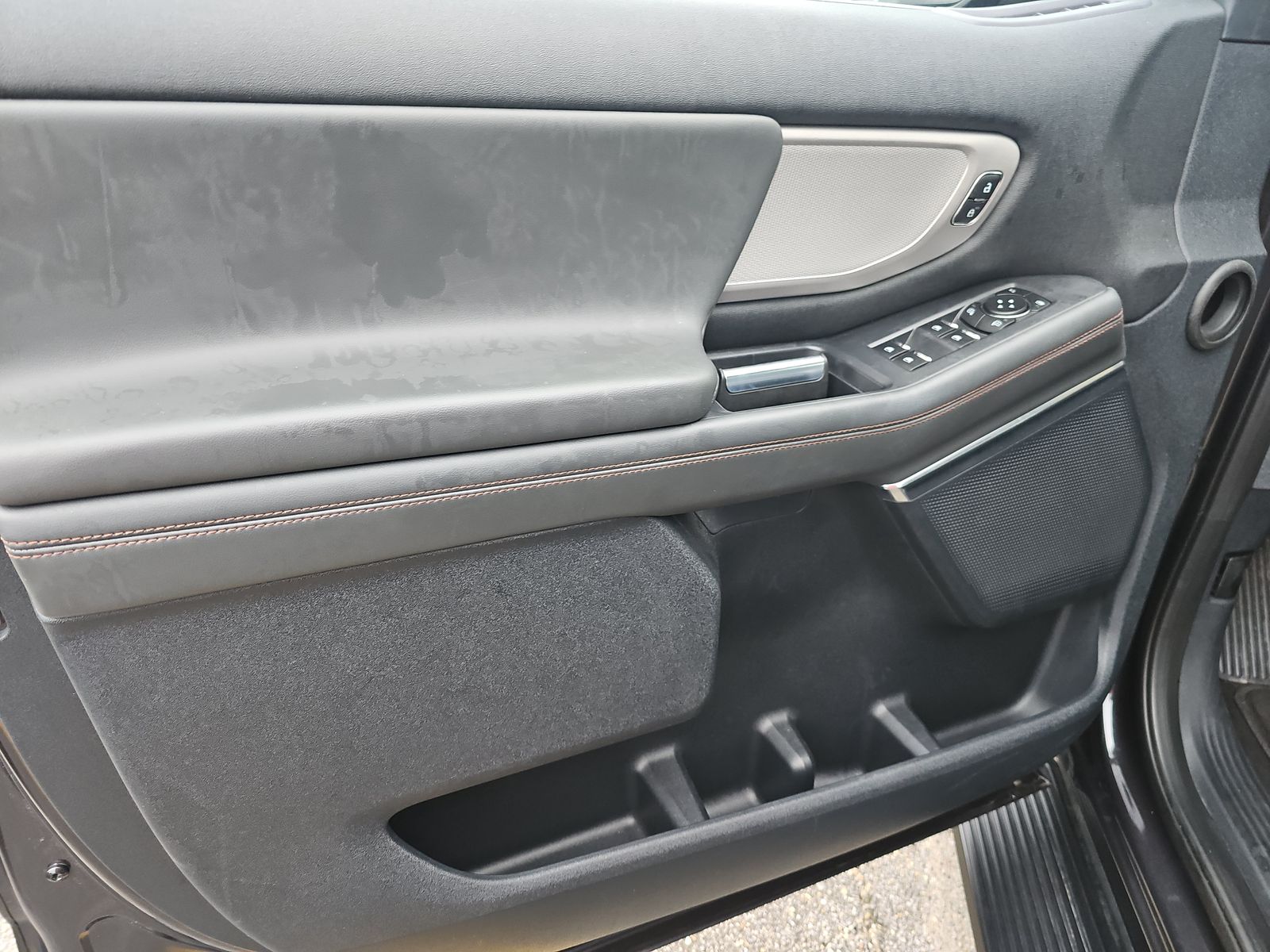 FORD EXPEDITION MAX - 10