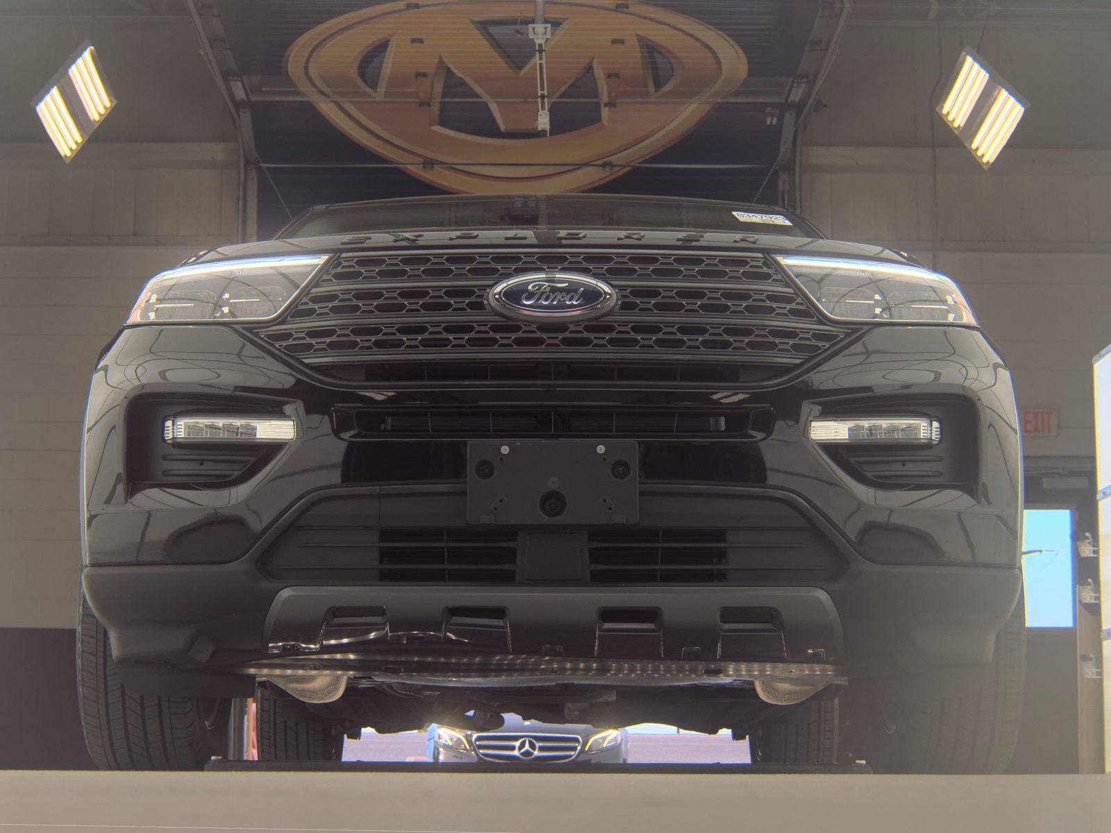 FORD EXPLORER - 4
