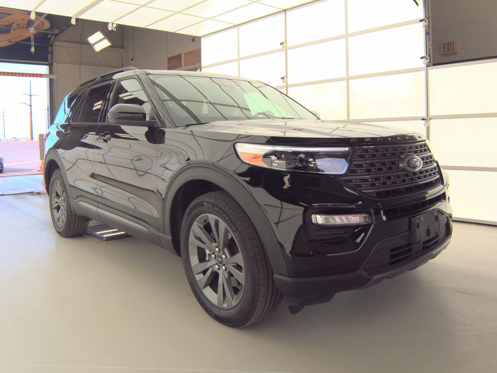 FORD EXPLORER - 5