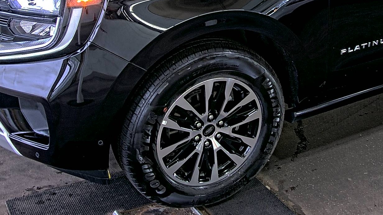FORD EXPEDITION - 8