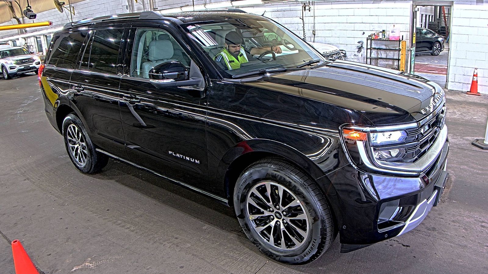 FORD EXPEDITION - 4