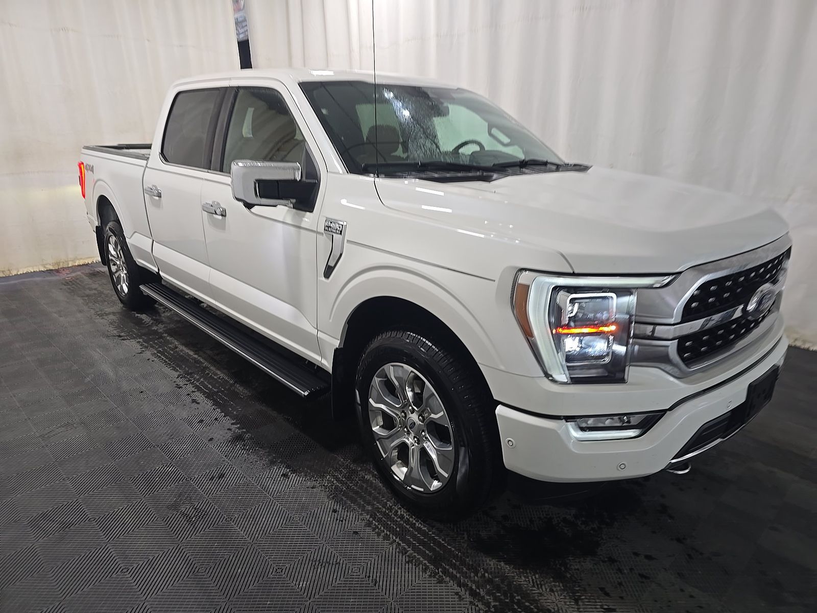 FORD F-150 - 4