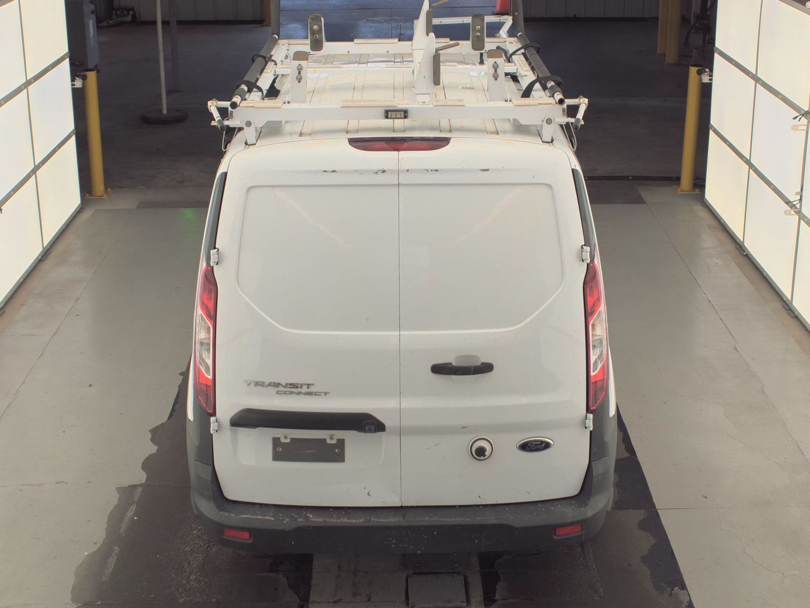 FORD TRANSIT CONNECT - 7