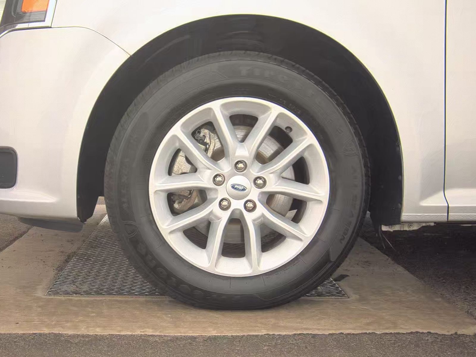 FORD FLEX - 10