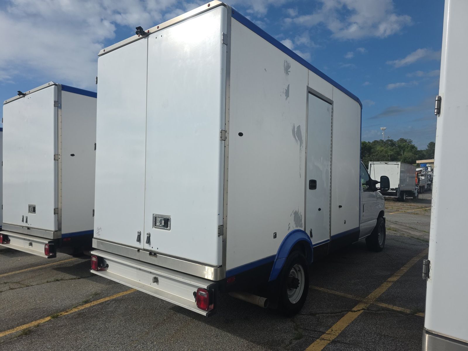 FORD E-350 - 5