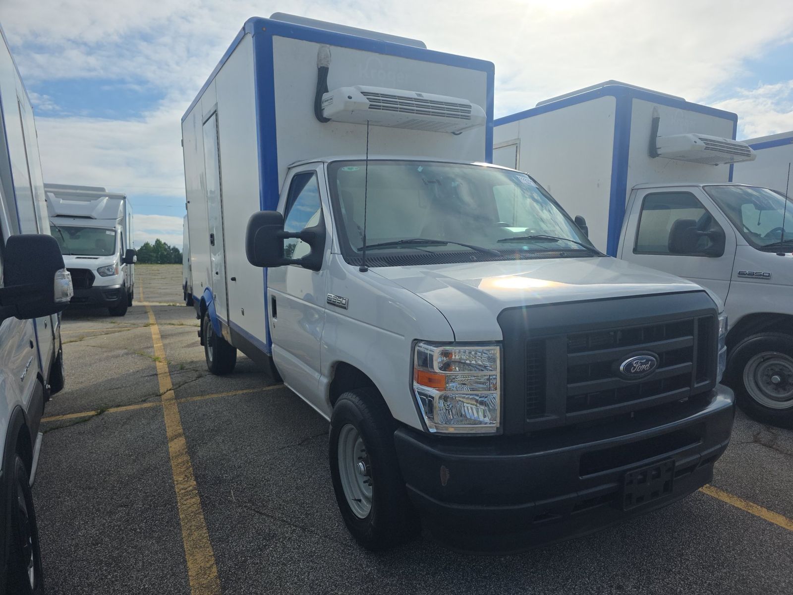 FORD E-350 - 4