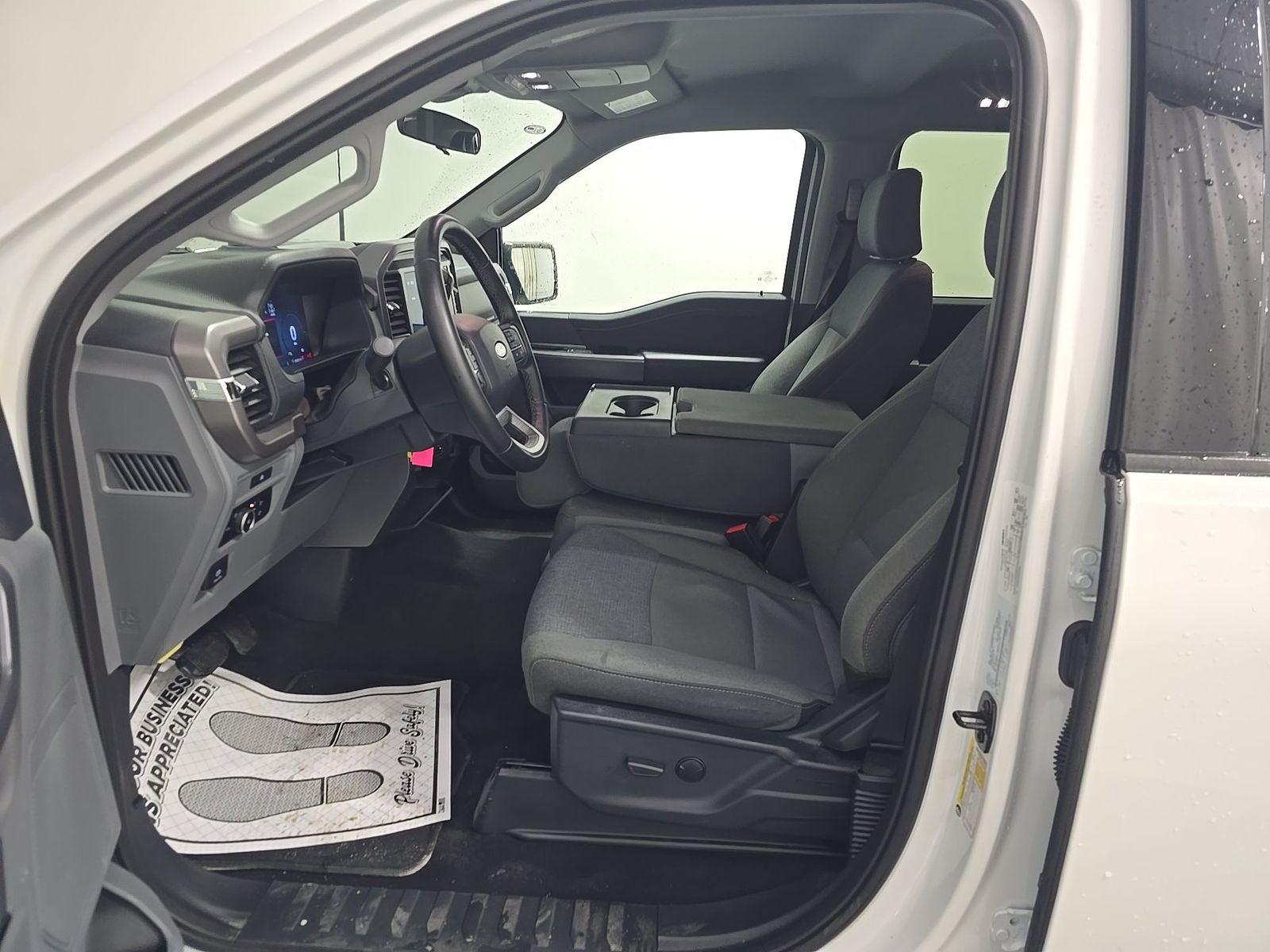 FORD F-150 - 8