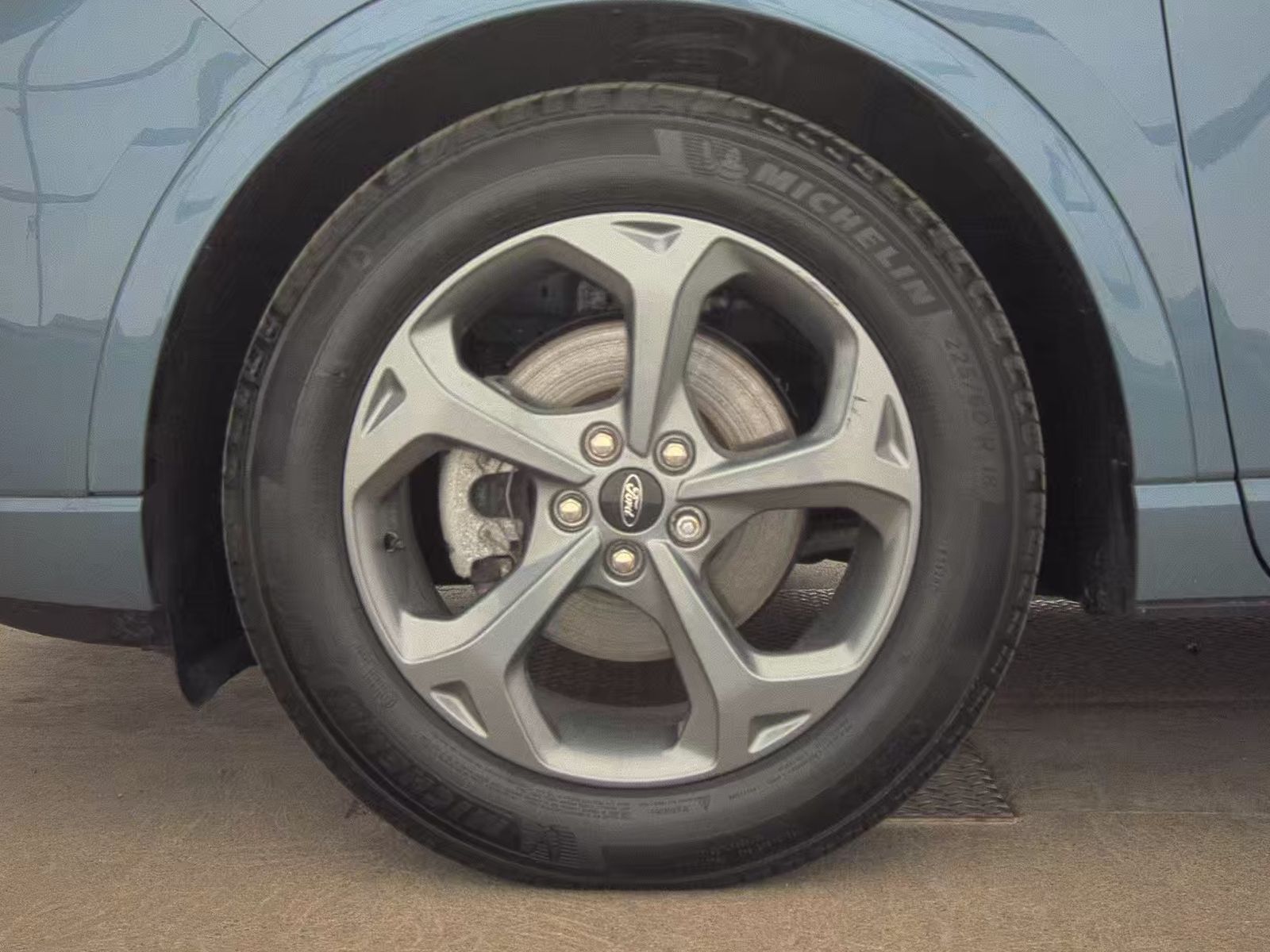 FORD ESCAPE - 10