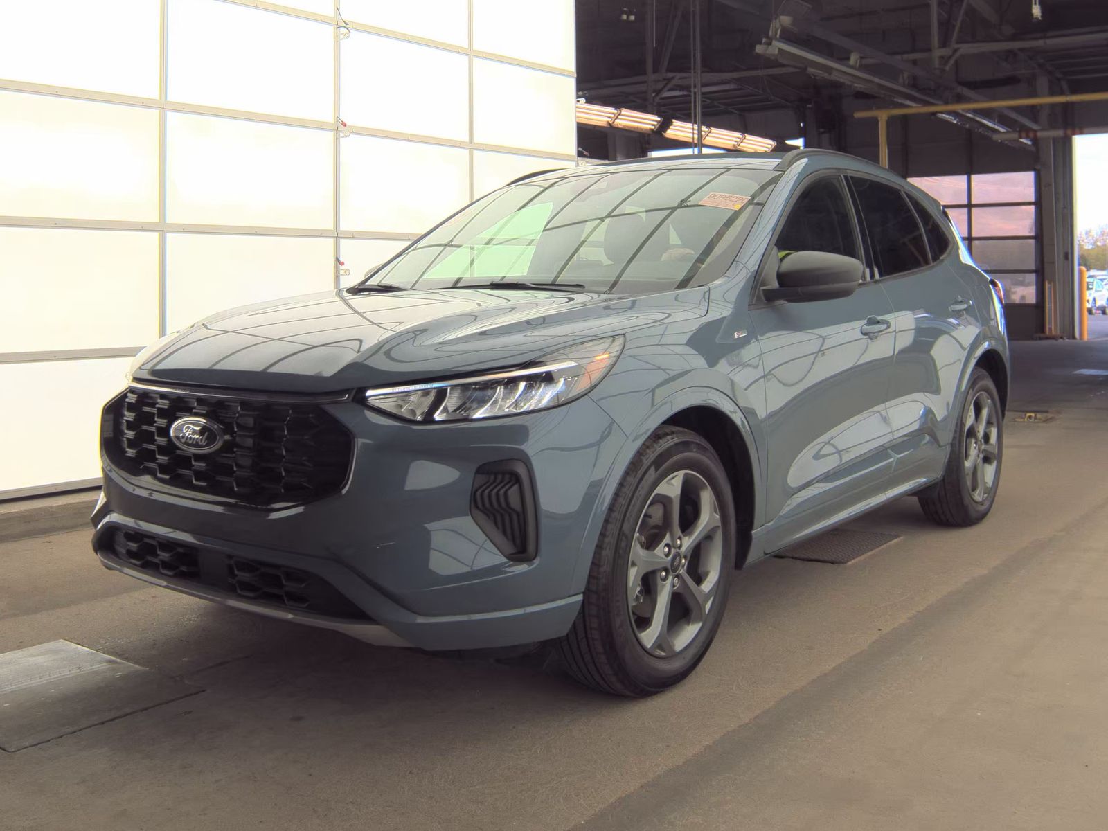 FORD ESCAPE - 1