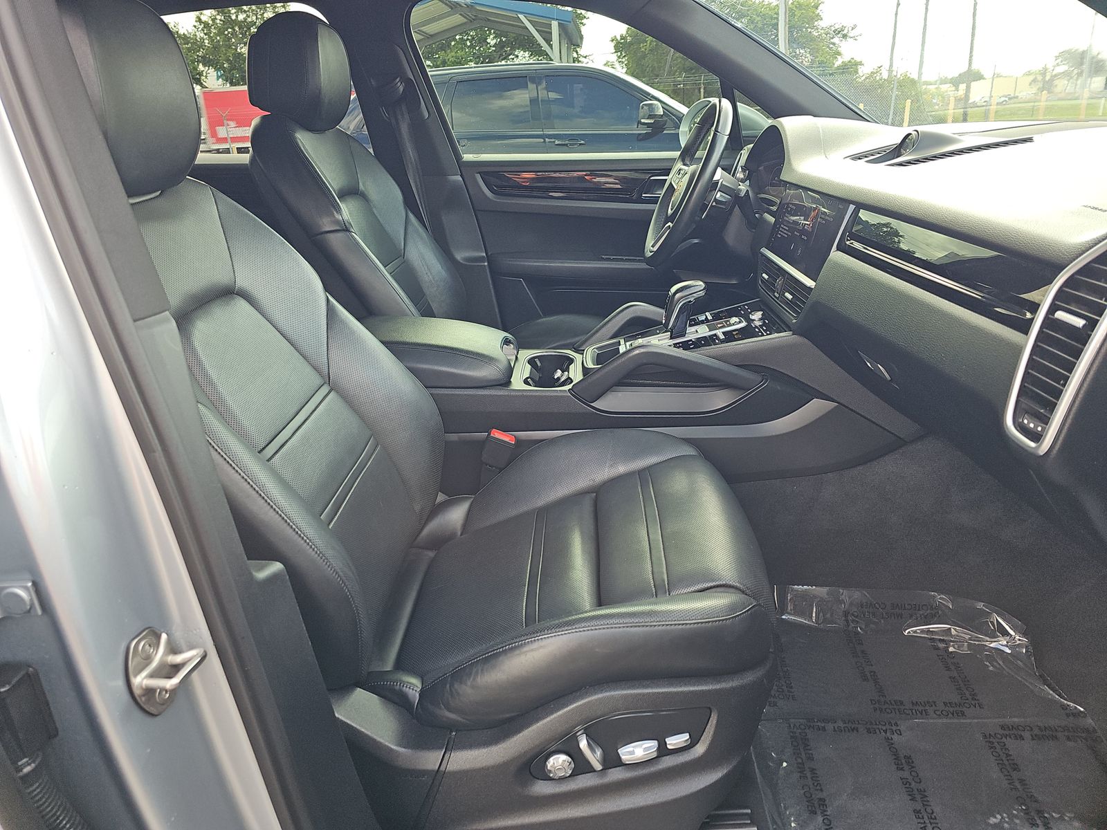 PORSCHE CAYENNE - 3