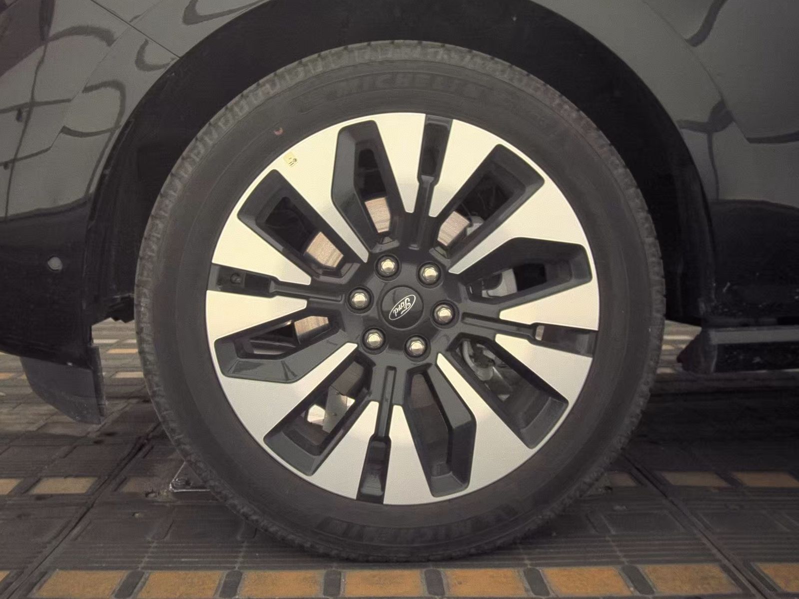 FORD EXPEDITION MAX - 10