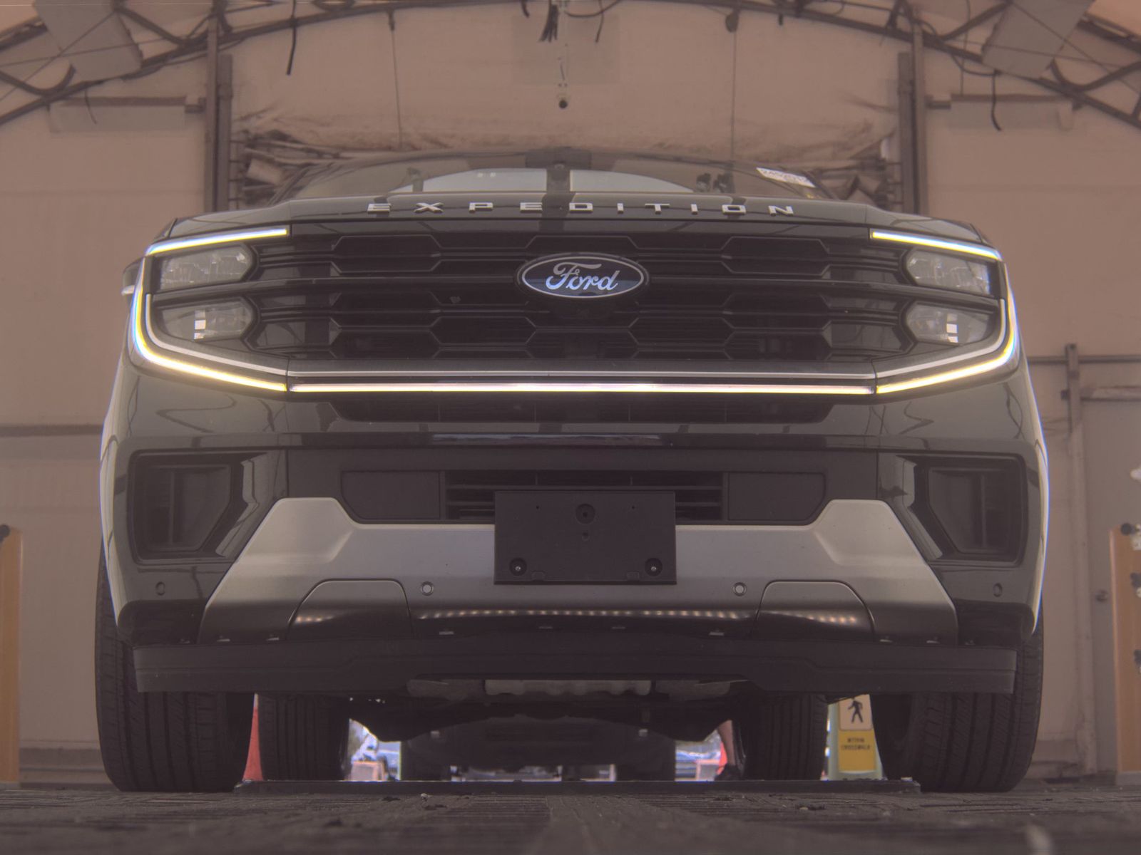 FORD EXPEDITION MAX - 4