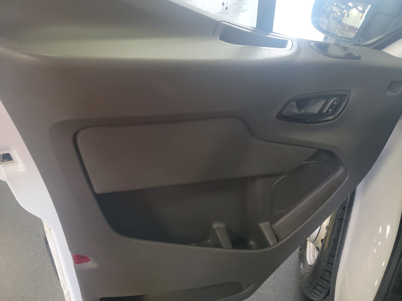 FORD TRANSIT 250 - 10