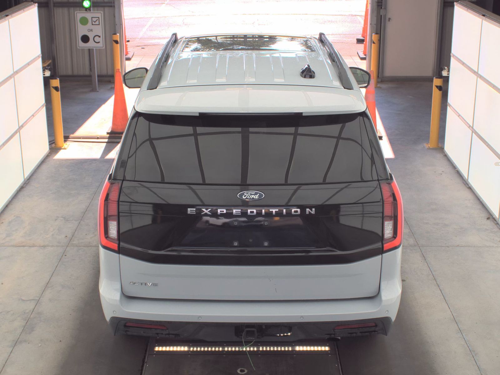 FORD EXPEDITION - 7