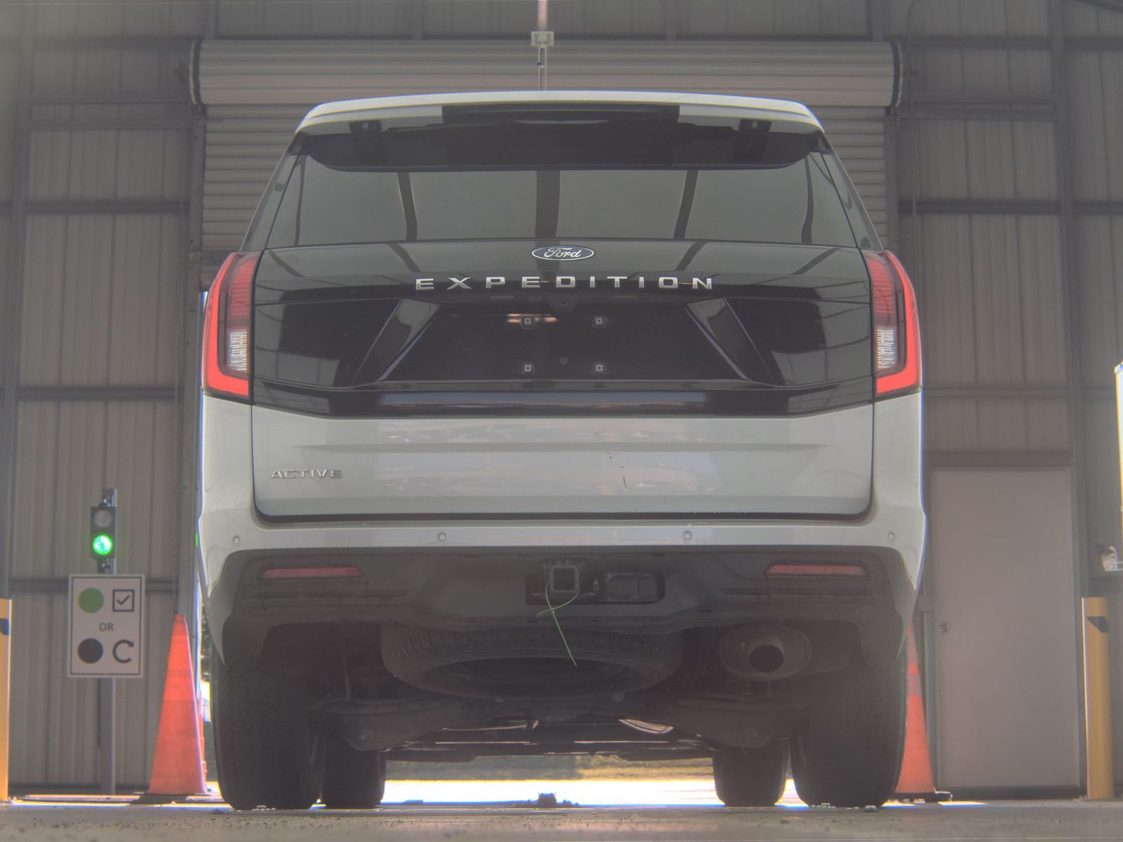 FORD EXPEDITION - 8