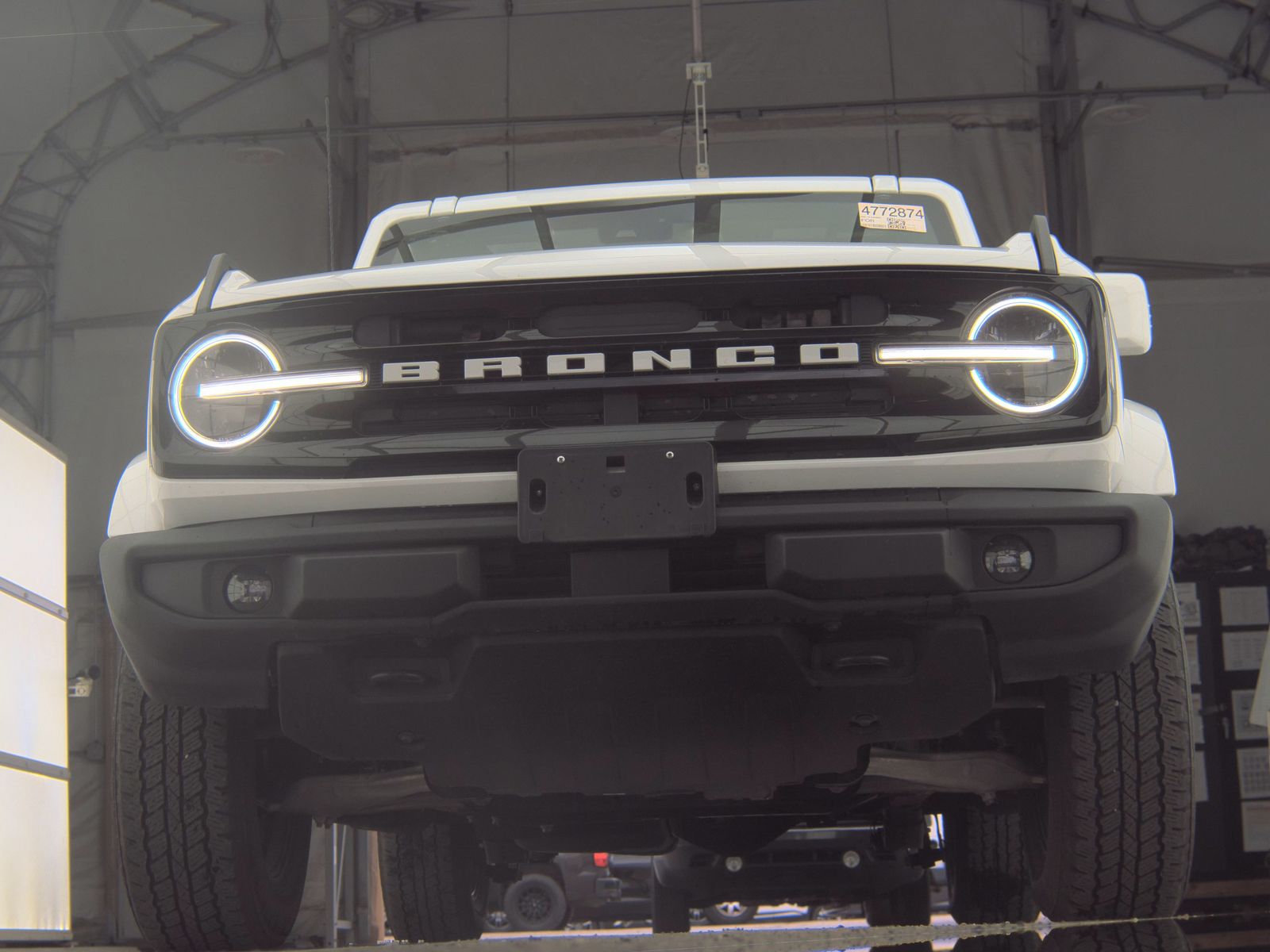 FORD BRONCO - 4