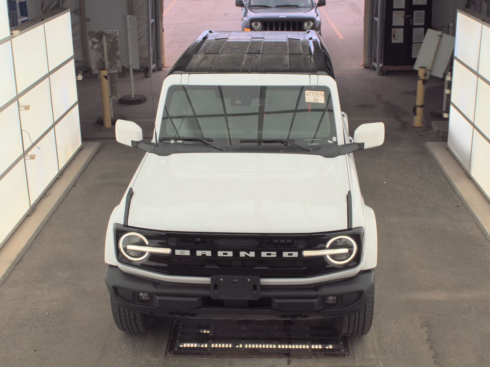 FORD BRONCO - 3