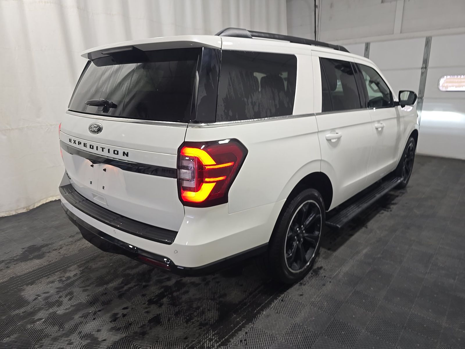 FORD EXPEDITION - 5