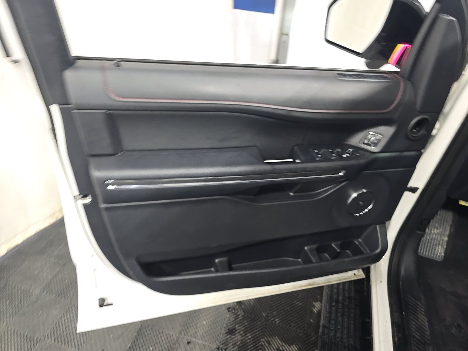 FORD EXPEDITION - 10