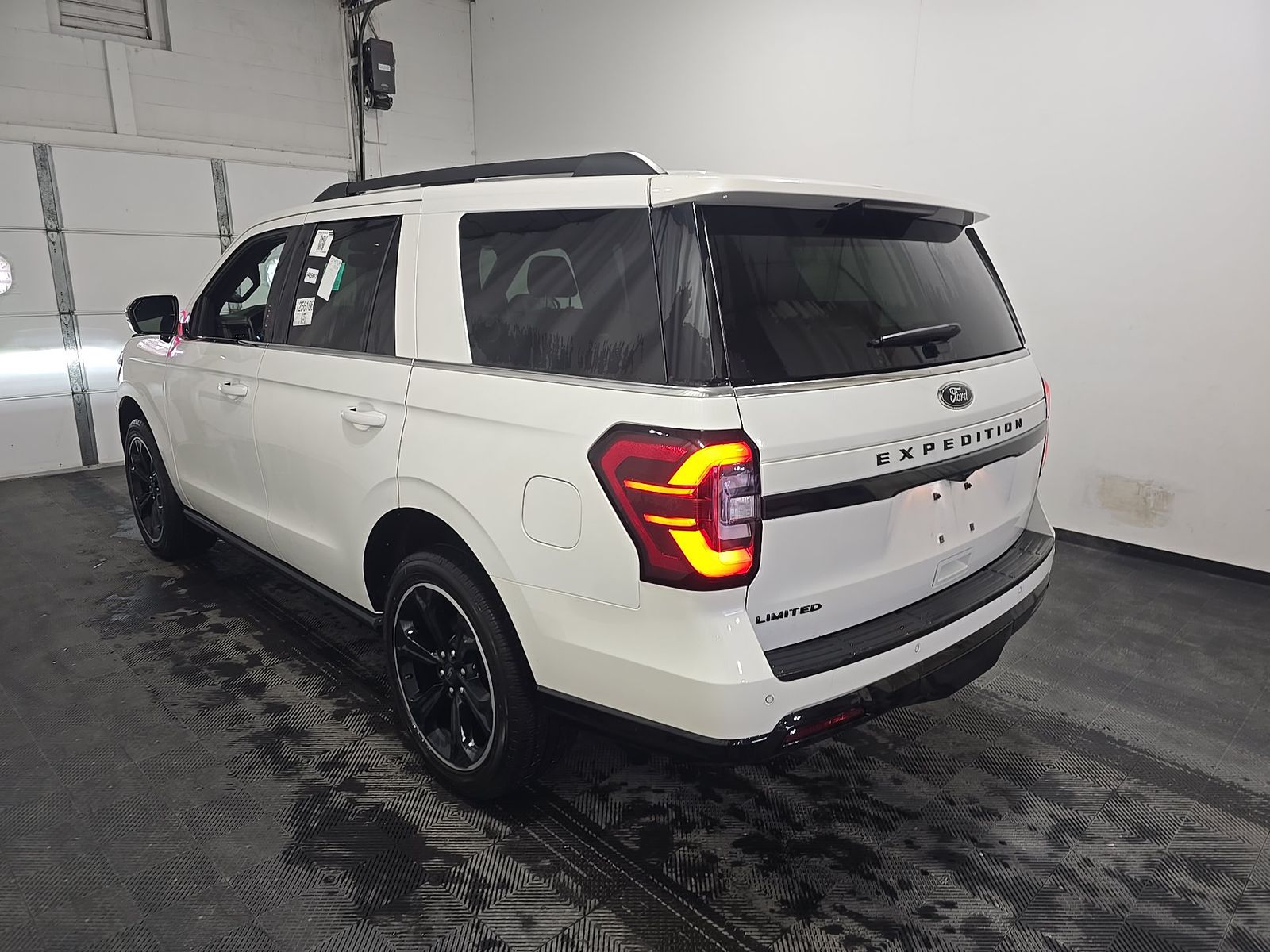 FORD EXPEDITION - 7