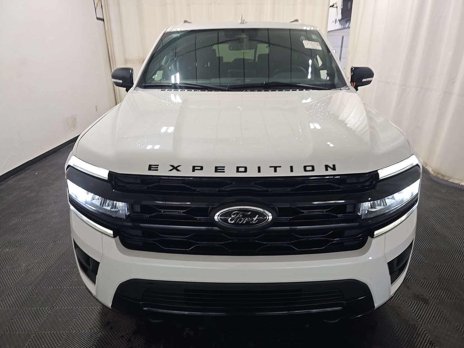 FORD EXPEDITION - 3