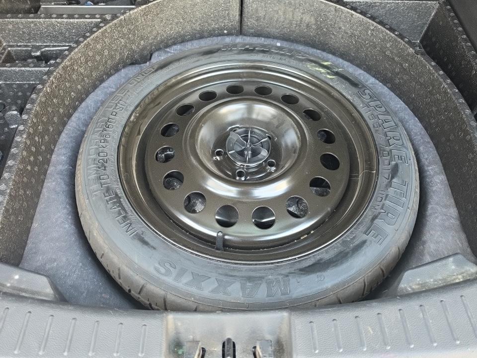 FORD ESCAPE - 8