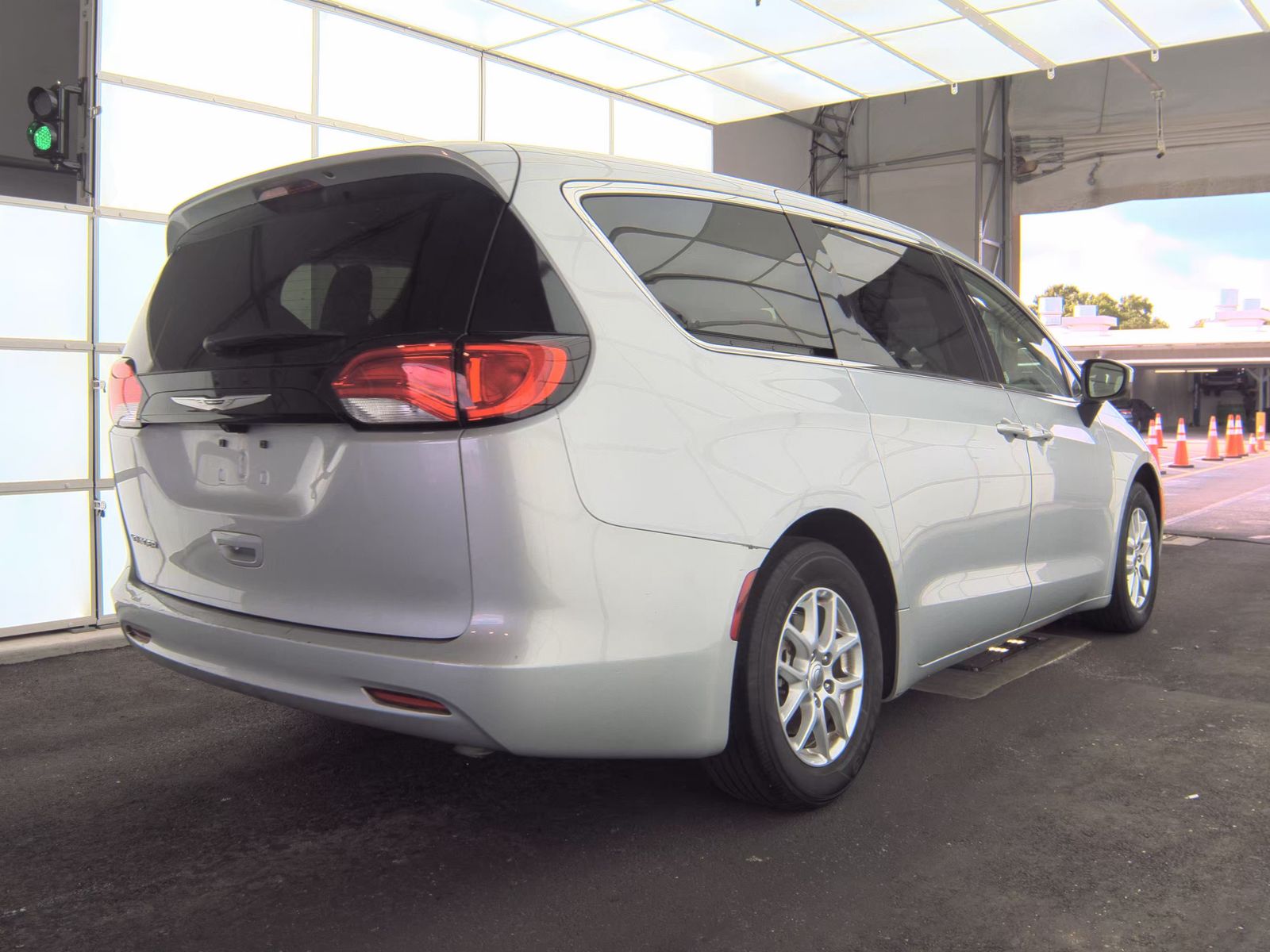 CHRYSLER VOYAGER - 6