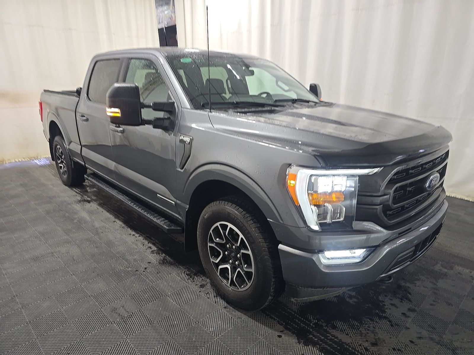 FORD F-150 - 4