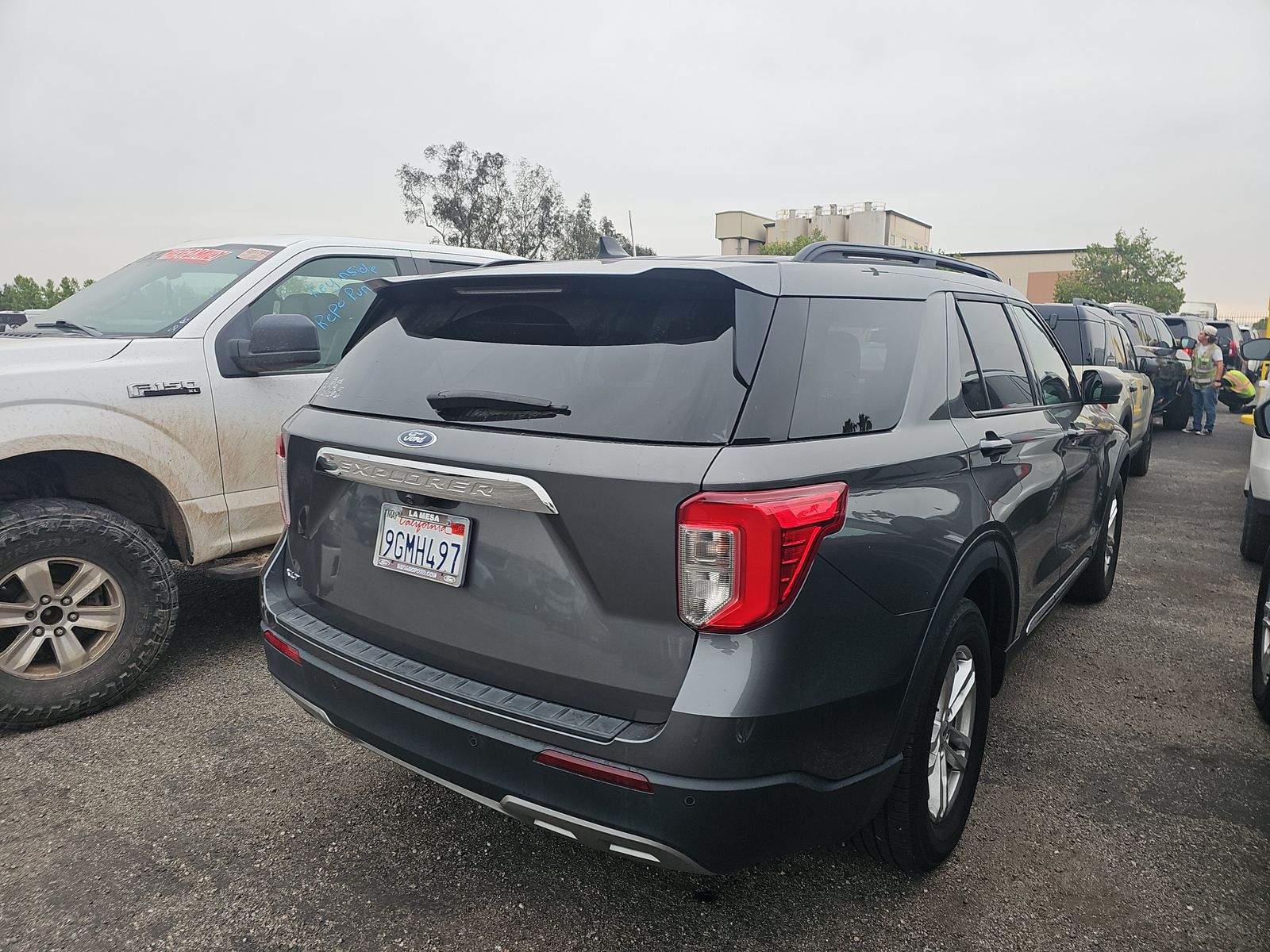 FORD EXPLORER - 5
