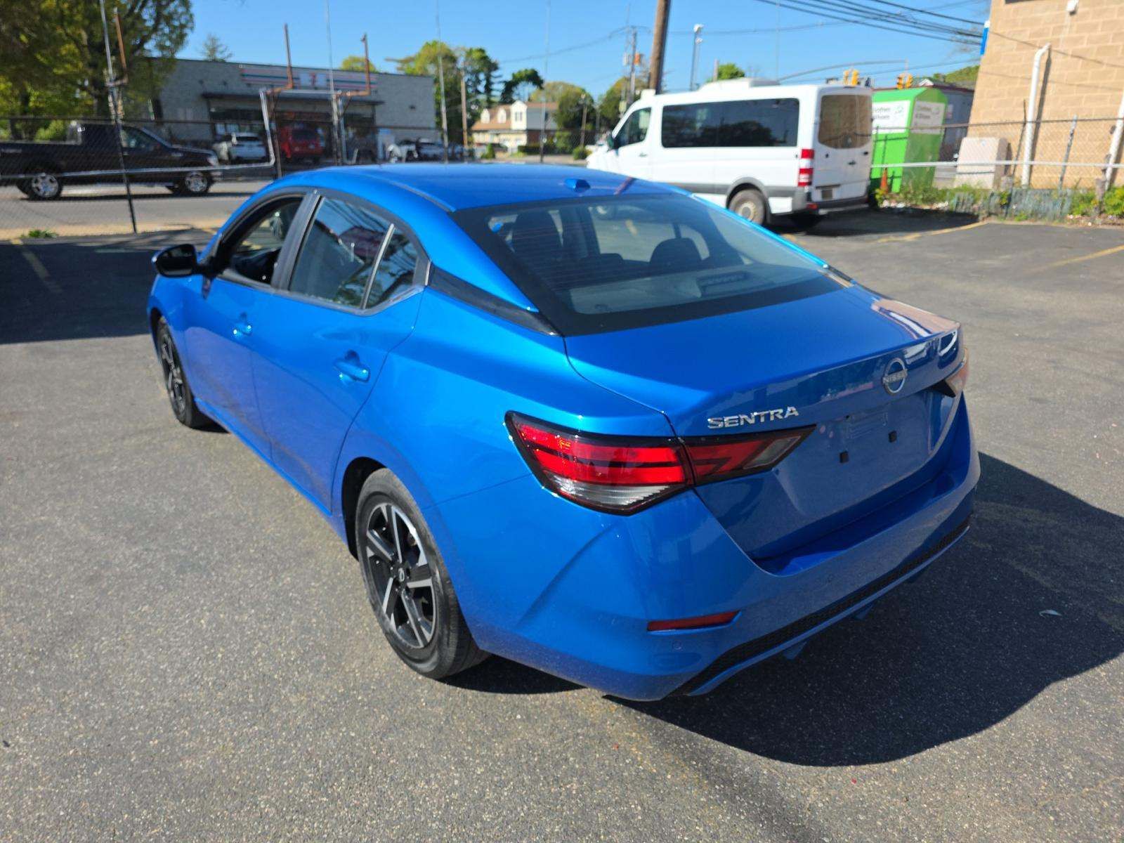 NISSAN SENTRA - 4