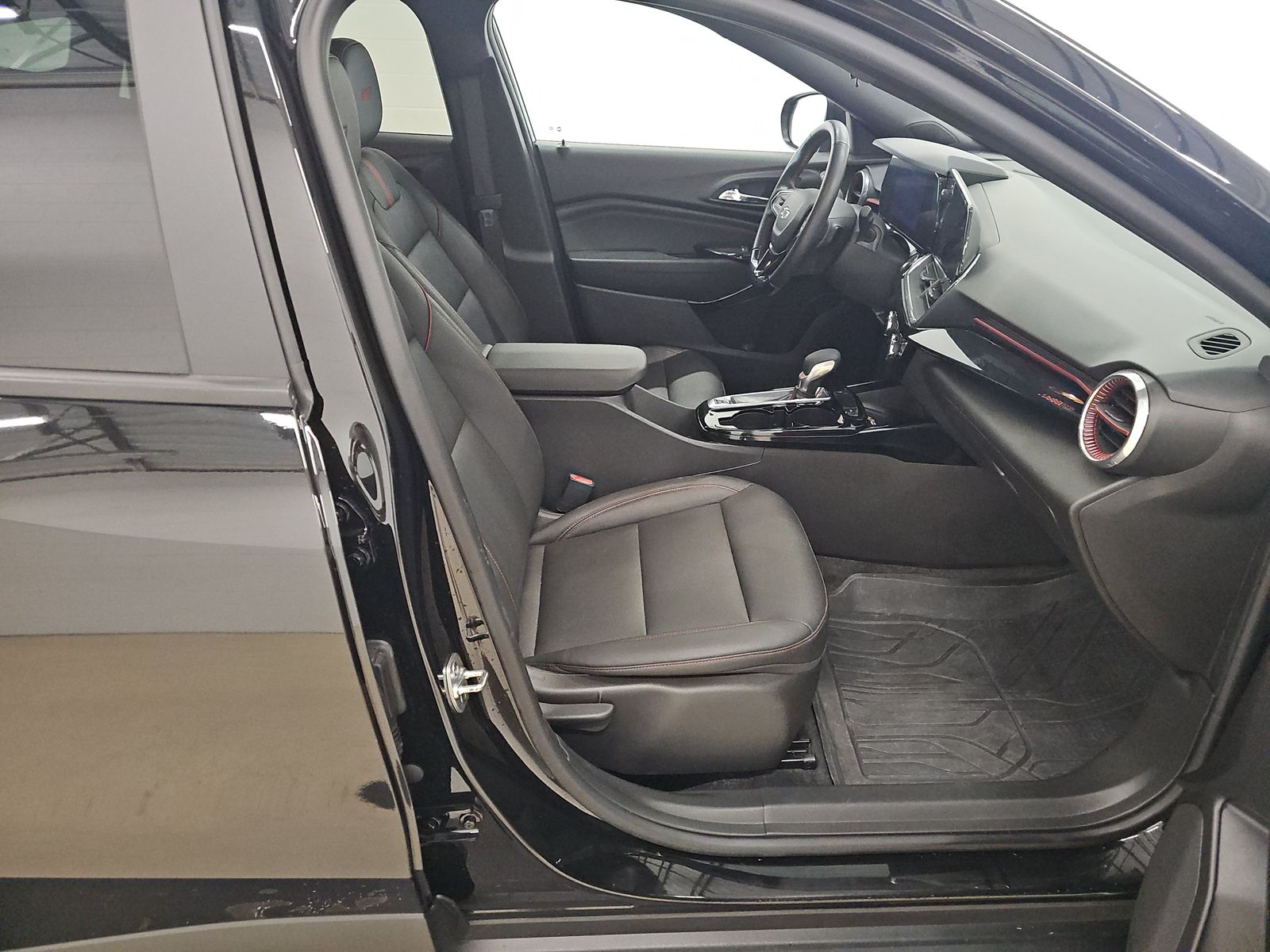 CHEVROLET TRAX - 9
