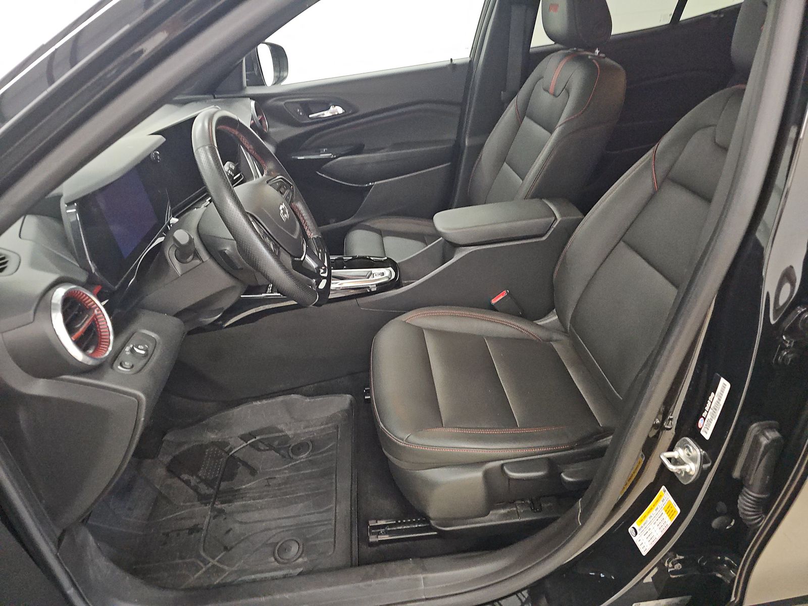 CHEVROLET TRAX - 8