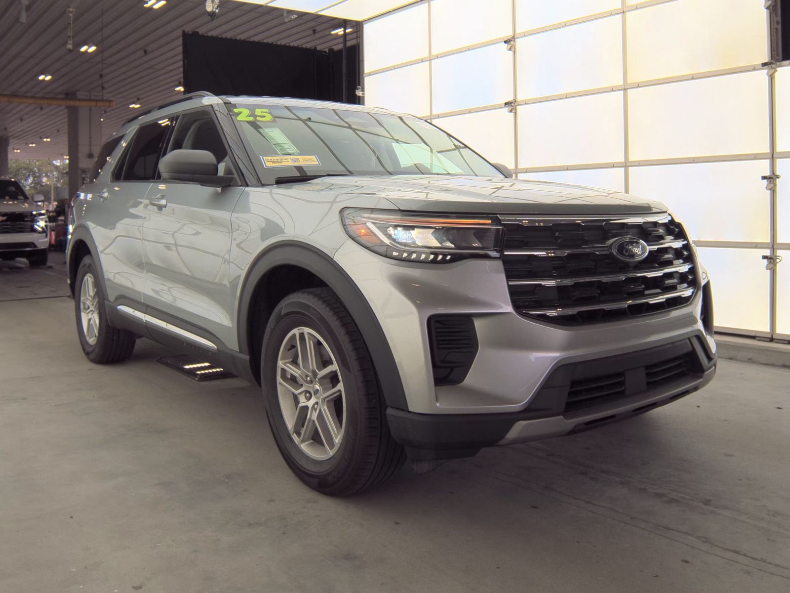 FORD EXPLORER - 5