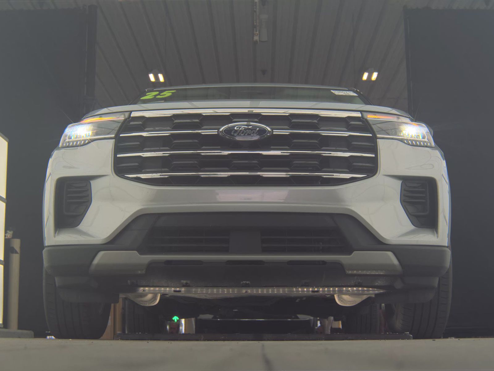 FORD EXPLORER - 4