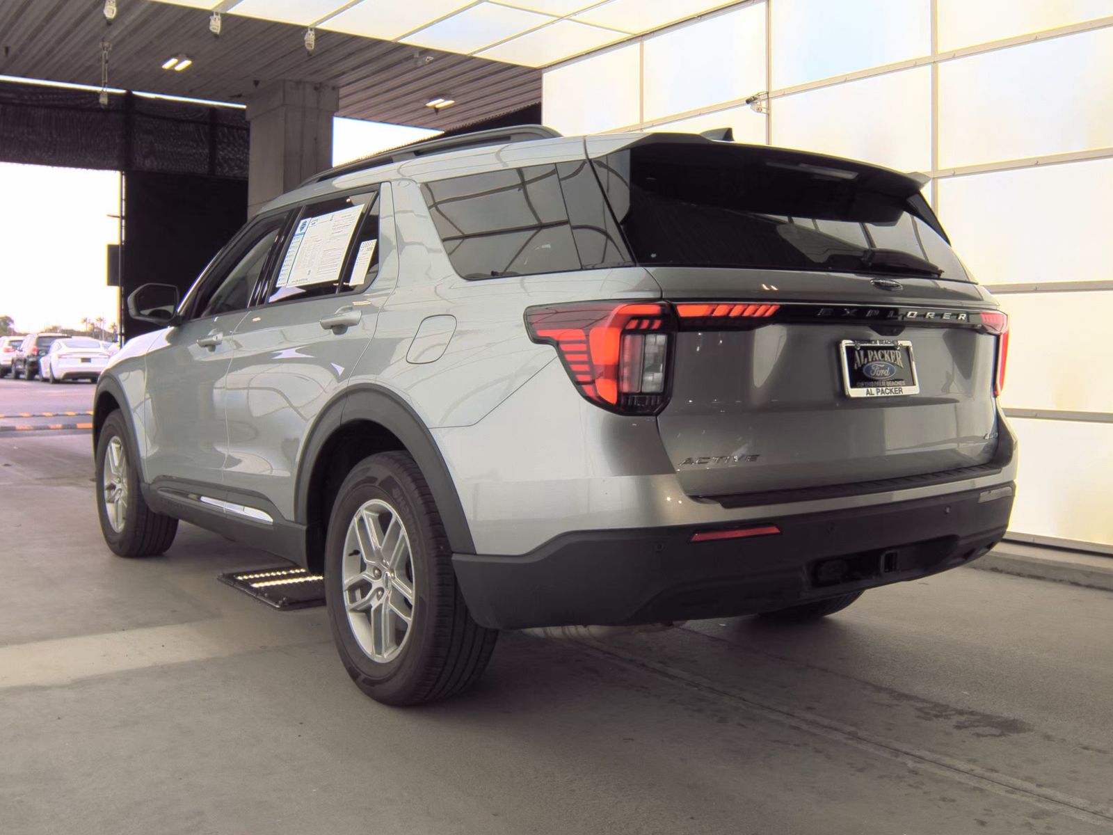 FORD EXPLORER - 9