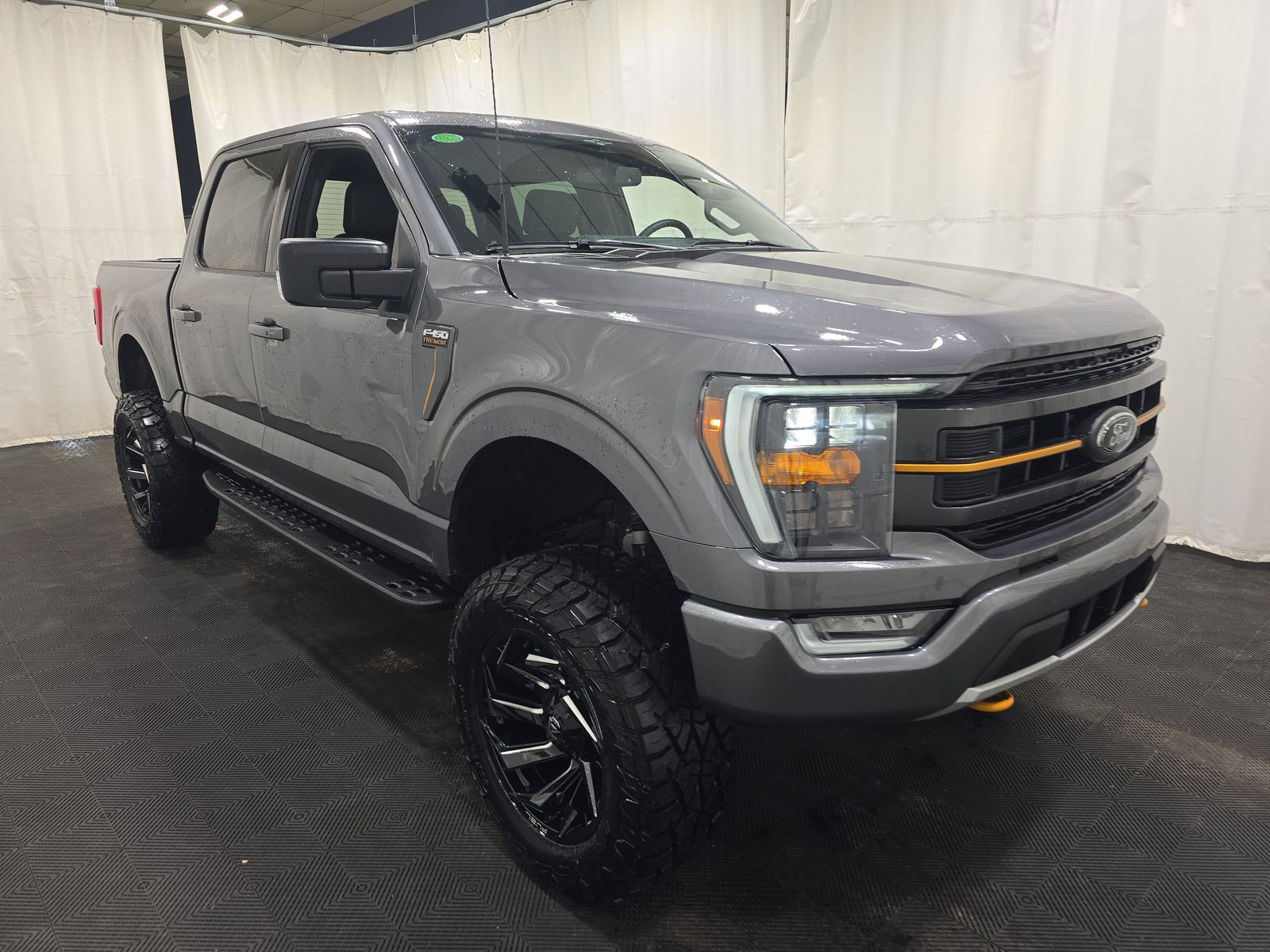 FORD F-150 - 4