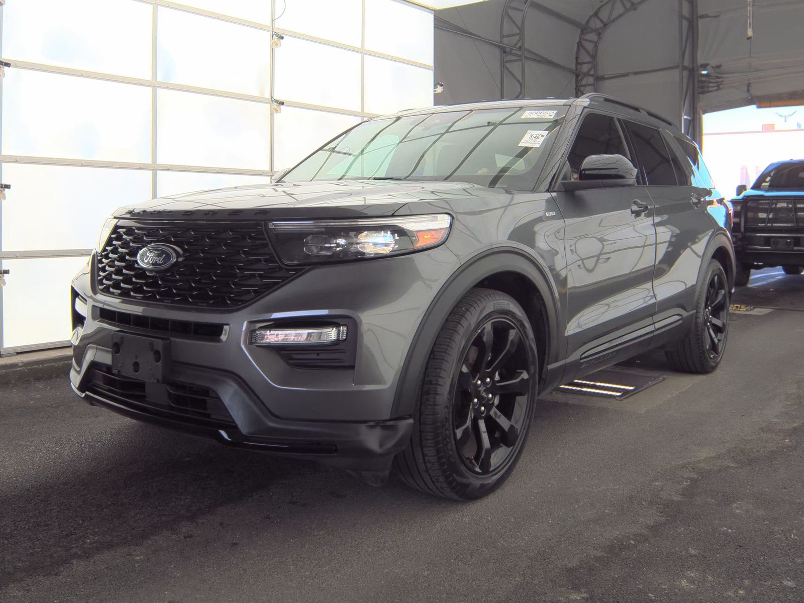 FORD EXPLORER - 1