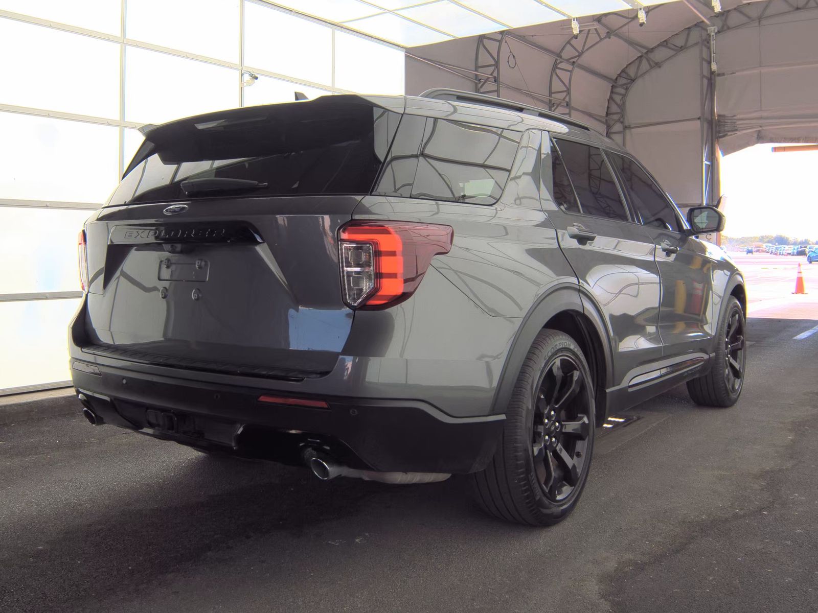 FORD EXPLORER - 6