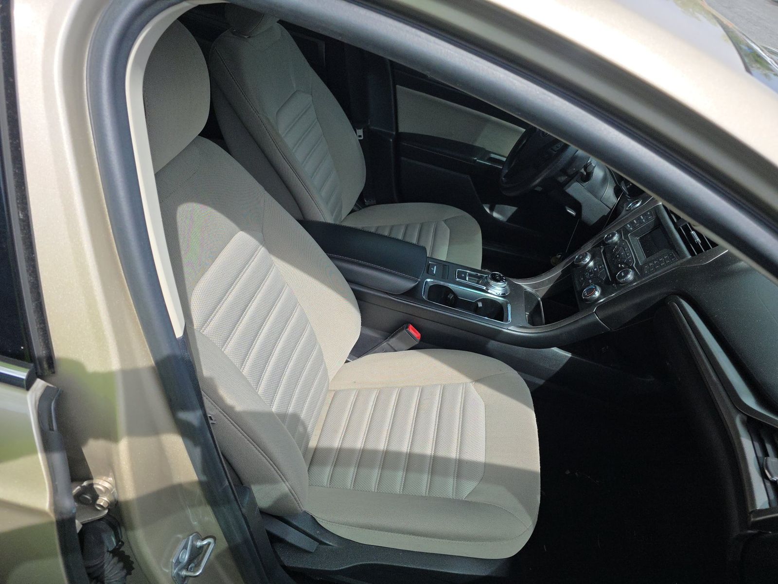 FORD FUSION - 9