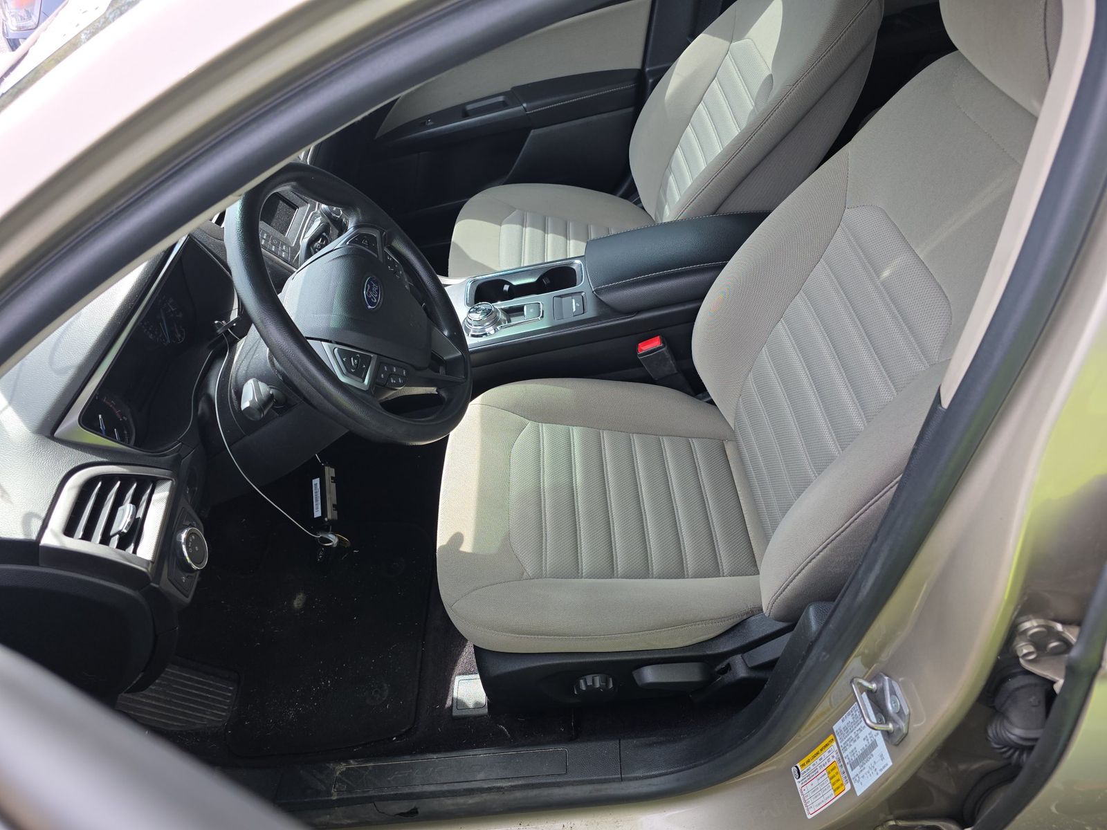 FORD FUSION - 8