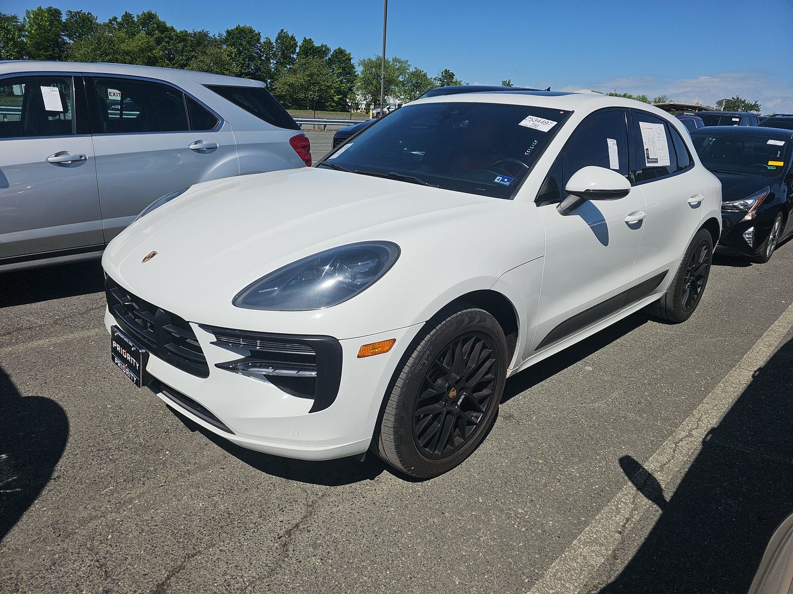 PORSCHE MACAN - 1