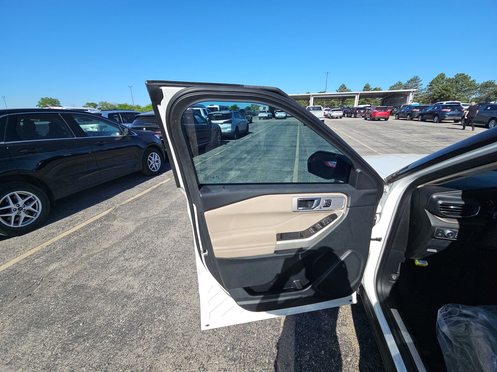 FORD EXPLORER - 10