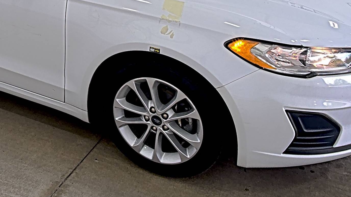 FORD FUSION - 9