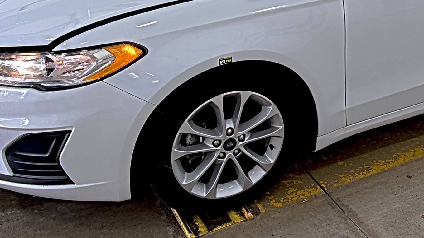 FORD FUSION - 8