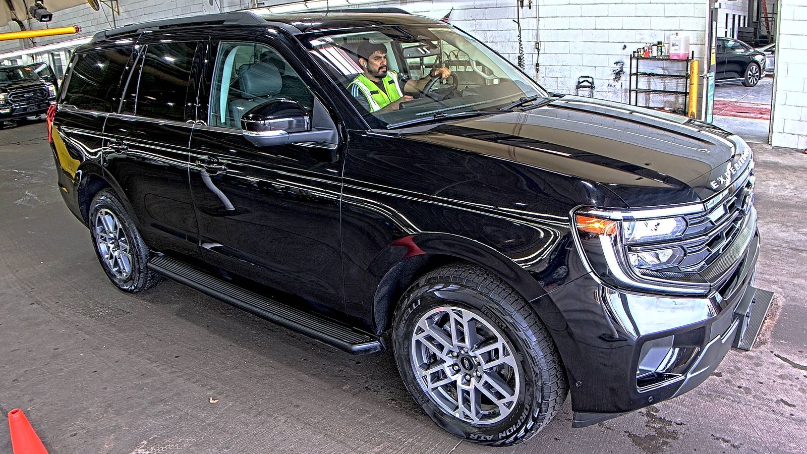 FORD EXPEDITION - 4