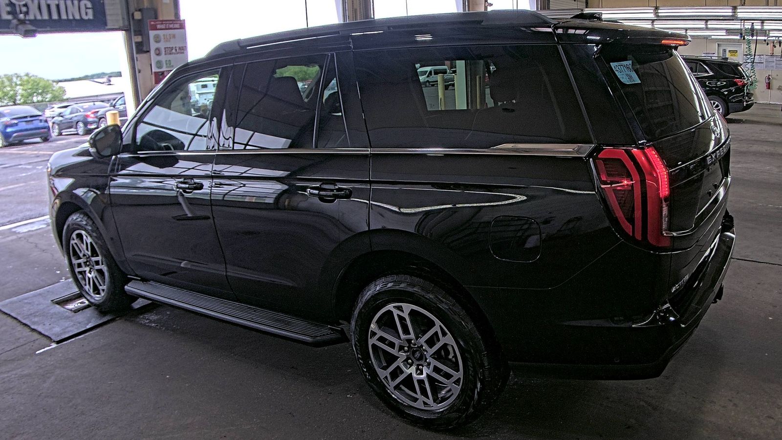 FORD EXPEDITION - 7