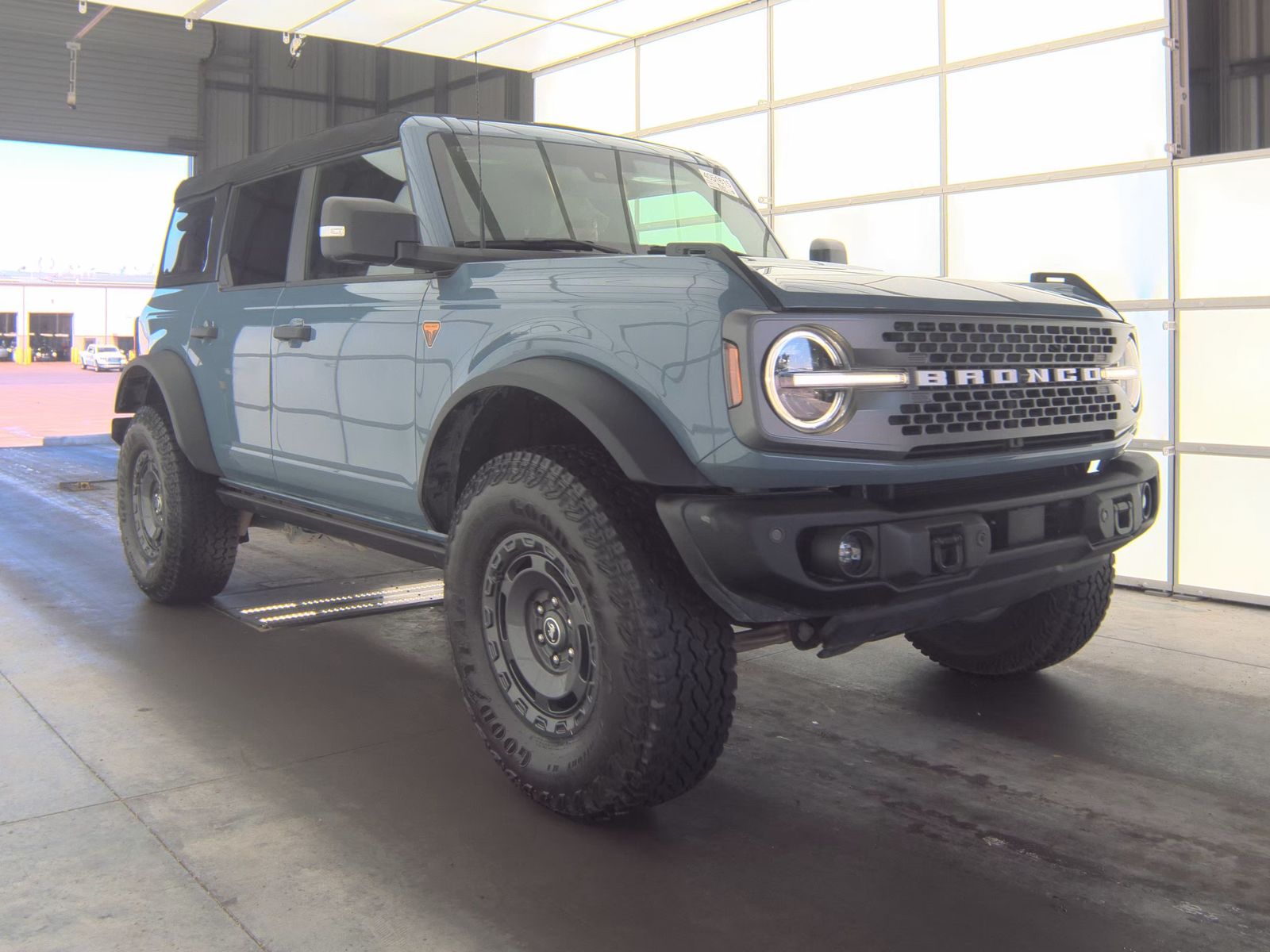 FORD BRONCO - 5