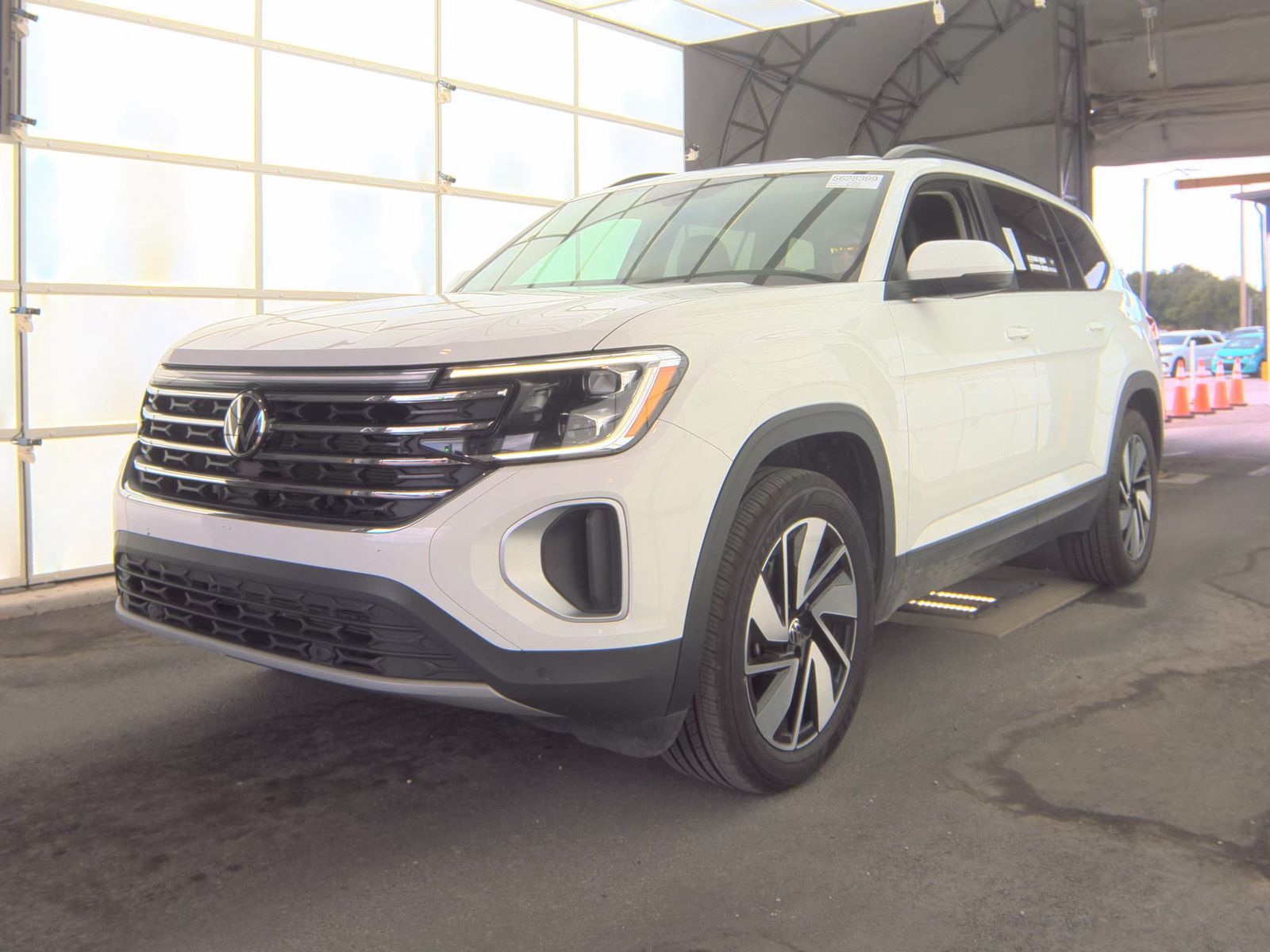 2025 Volkswagen Atlas 2.0T SE FWD