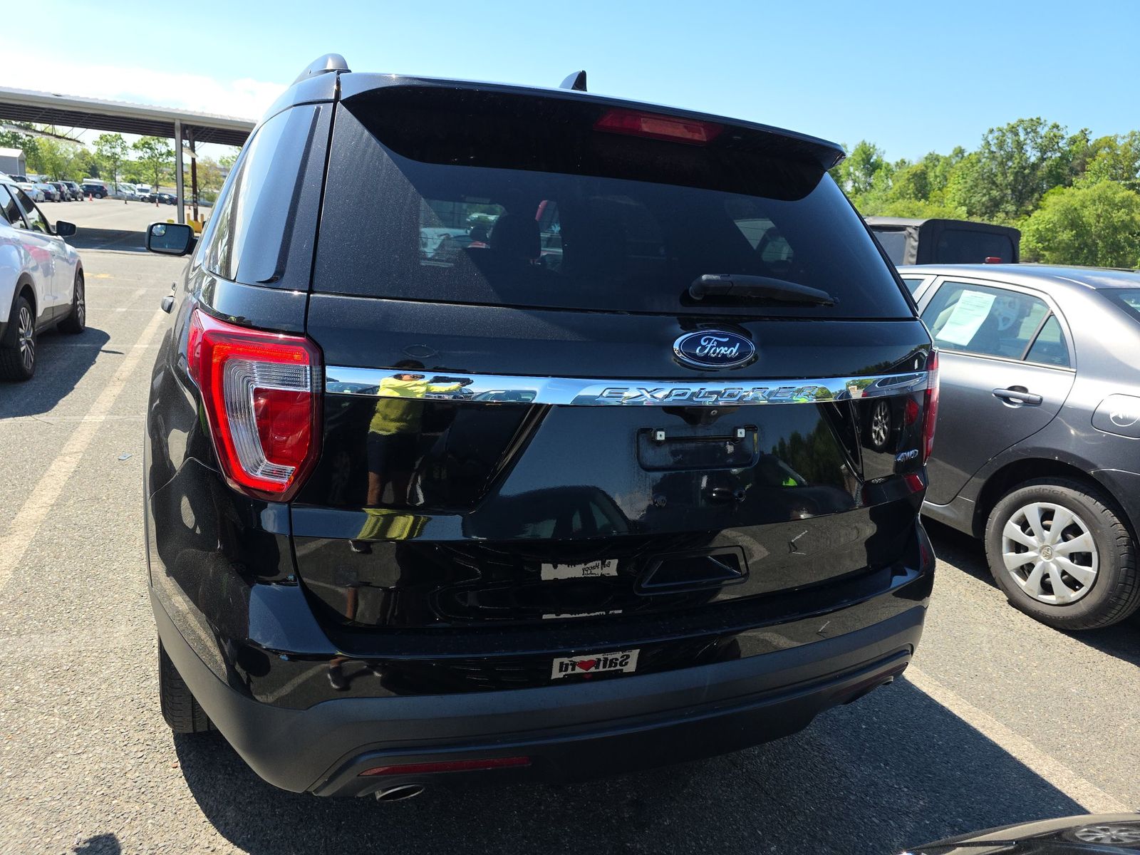 FORD EXPLORER - 6